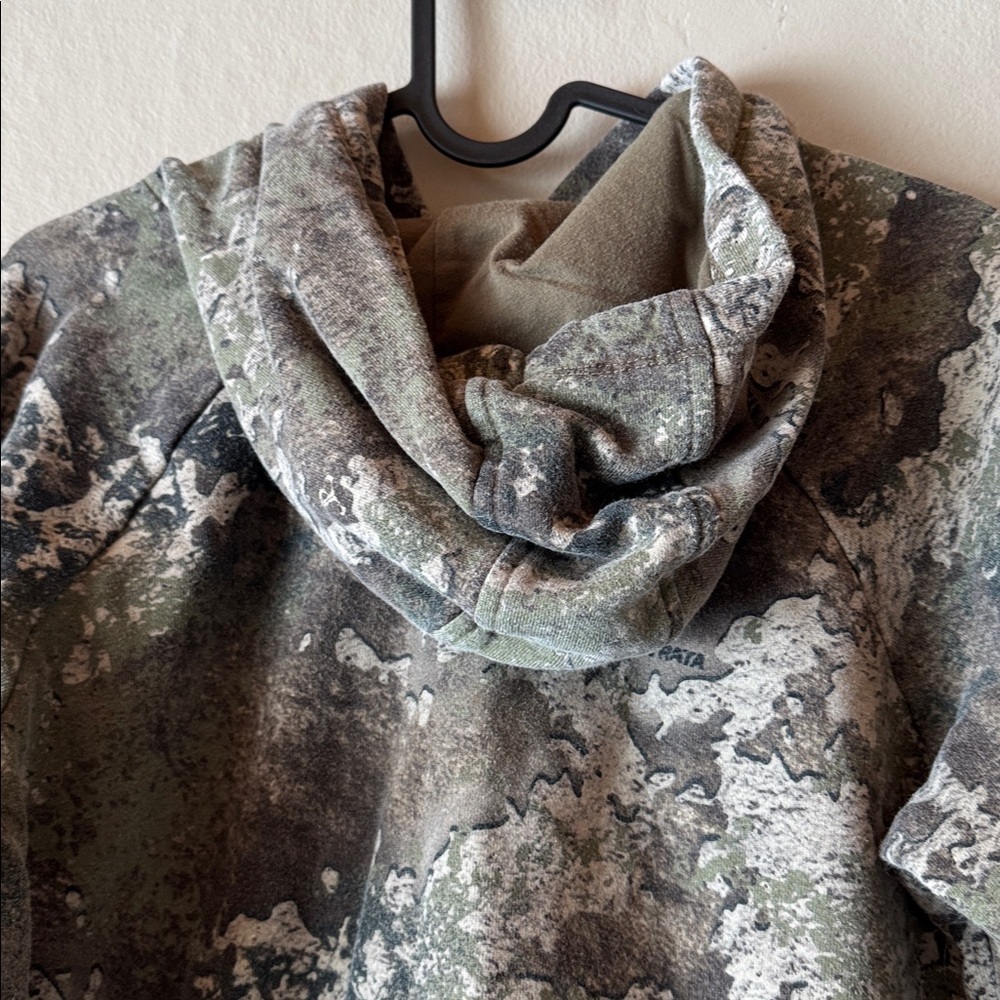 Cabela’s Camo Embroidered Logo Hoodie - Picture 7 of 12